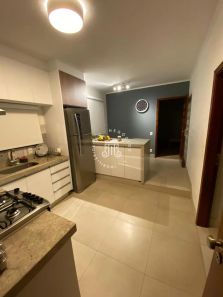 Apartamento com 4 Quartos à venda, 220m² no Centro, Jundiaí