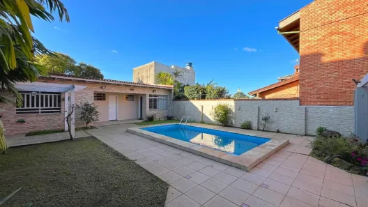 Casa com 3 Quartos à venda, 456m² no Chácara das Pedras, Porto Alegre