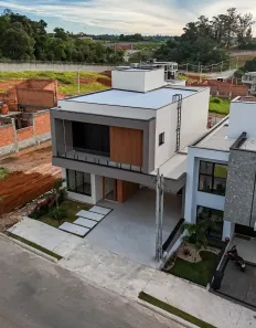 Sobrado com 4 Quartos à venda, 225m² no Gramadão, Jundiaí