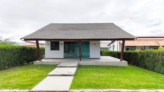 Casa de Condomínio com 3 Quartos à venda, 150m² no Alpes Suiços, Gravatá