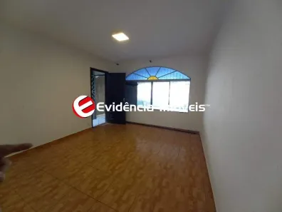 Casa com 2 Quartos à venda, 113m² no Vila Scarpelli, Santo André