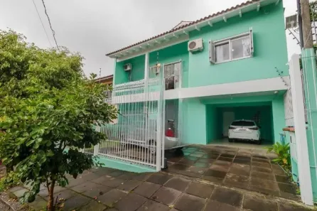 Casa com 4 Quartos para alugar, 330m² no Espírito Santo, Porto Alegre
