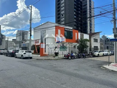 Sala Comercial à venda, 300m² no Centro, Itajaí