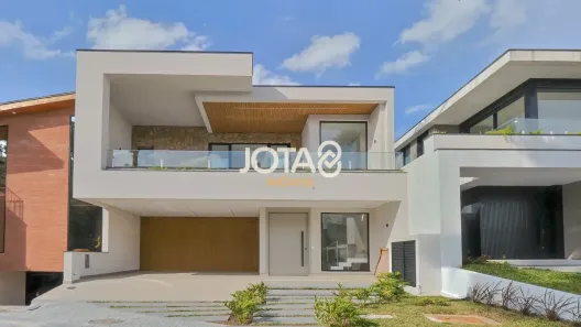 Casa de Condomínio com 3 Quartos para alugar, 260m² no Santa Felicidade, Curitiba