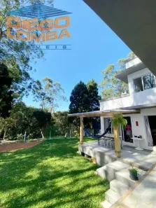 Casa com 2 Quartos para alugar, 120m² no Ponta das Canas, Florianópolis