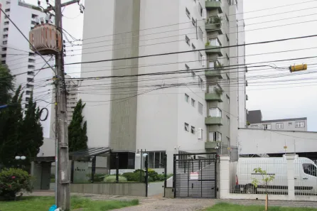 Apartamento com 3 Quartos à venda, 205m² no Água Verde, Curitiba