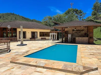 Casa de Condomínio com 5 Quartos para alugar, 3000m² no Albuquerque, Teresópolis
