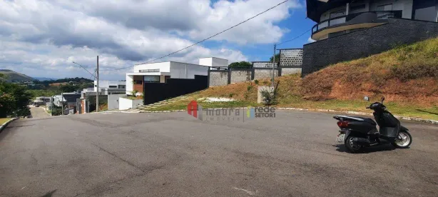 Lote/Terreno à venda, 990m² no Novo Horizonte, Juiz de Fora