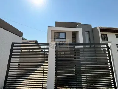 Sobrado com 3 Quartos à venda, 113m² no Santa Cândida, Curitiba