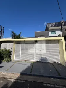 Casa com 3 Quartos à venda, 120m² no Tarumã, Manaus