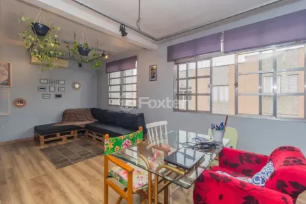 Apartamento com 3 Quartos à venda, 75m² no Medianeira, Porto Alegre