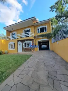Casa com 3 Quartos à venda, 212m² no Fátima, Canoas