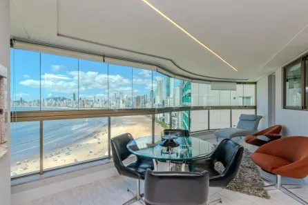 Apartamento com 3 Quartos para alugar, 166m² no Centro, Balneário Camboriú