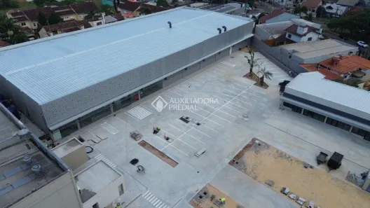 Ponto Comercial para alugar, 142m² no Tristeza, Porto Alegre