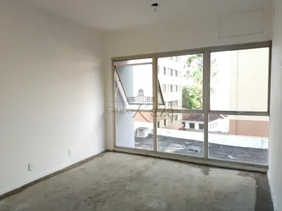 Sala Comercial à venda, 28m² no Centro, São José dos Campos