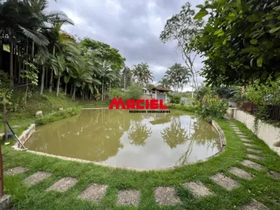 Fazenda/Sítio com 3 Quartos à venda, 200m² no Buquirinha II, São José dos Campos