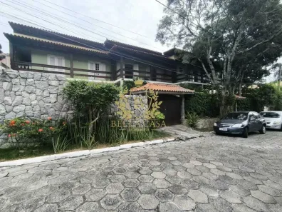 Casa com 6 Quartos à venda, 510m² no Centro, Araruama