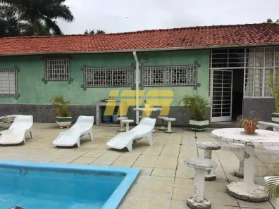 Fazenda/Sítio com 5 Quartos à venda, 235m² no Taubaté, Taubaté