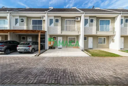 Sobrado com 3 Quartos para alugar, 100m² no Uberaba, Curitiba