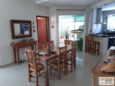Sobrado com 4 Quartos à venda, 306m² no Cidade Nova Peruíbe, Peruíbe