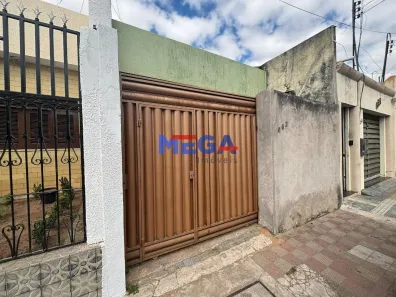 Casa com 2 Quartos à venda, 100m² no Centro, Juazeiro do Norte