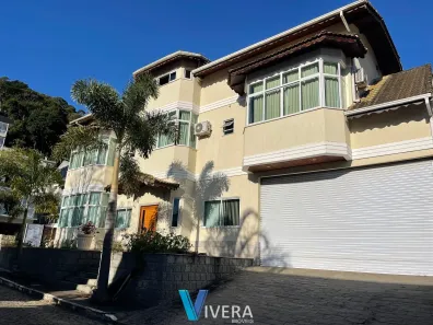 Casa com 7 Quartos à venda, 365m² no Tijuca, Teresópolis