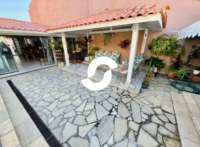 Casa com 5 Quartos à venda, 400m² no Itaipu, Niterói