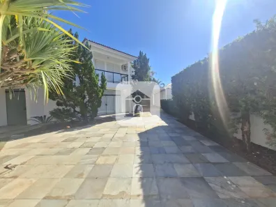 Casa com 4 Quartos para alugar, 400m² no Morada da Colina, Uberlândia