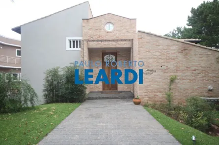 Casa de Condomínio com 4 Quartos para alugar, 800m² no Alphaville, Santana de Parnaíba