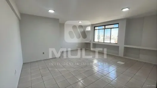 Sala Comercial com 1 Quarto para alugar, 45m² no Nossa Senhora Aparecida, Uberlândia