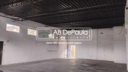 Galpão/Depósito/Armazém com 3 Quartos à venda, 331m² no Curicica, Rio de Janeiro