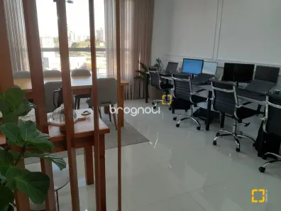 Sala Comercial à venda, 33m² no Barreiros, São José