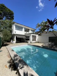 Casa com 6 Quartos à venda, 206m² no Laranjal, Volta Redonda
