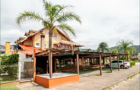 Apartamento com 2 Quartos à venda, 38m² no Pântano do Sul, Florianópolis