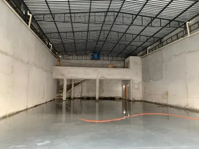 Galpão/Depósito/Armazém para alugar, 345m² no Pestana, Osasco