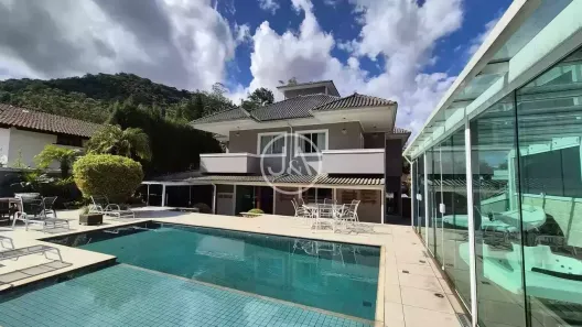 Casa com 4 Quartos à venda, 613m² no Independência, Petrópolis