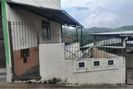 Casa com 1 Quarto à venda, 34m² no Progresso, Juiz de Fora