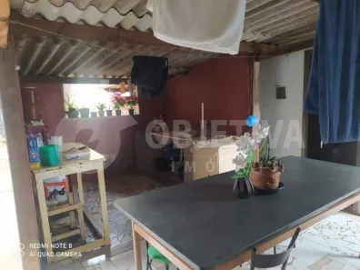 Casa com 4 Quartos à venda, 160m² no Tubalina, Uberlândia