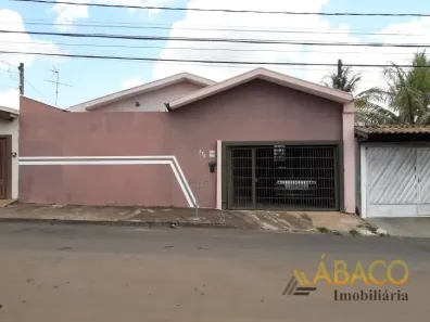 Casa com 3 Quartos à venda, 230m² no Jardim Centenário, São Carlos