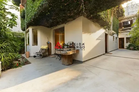 Casa com 3 Quartos à venda, 300m² no Jardim Paulistano, São Paulo