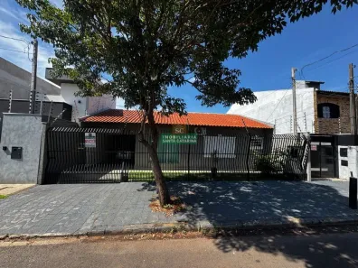 Casa com 5 Quartos à venda, 241m² no Jardim Higienópolis, Maringá