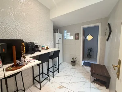 Kitnet com 1 Quarto à venda, 35m² no Embaré, Santos