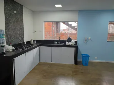 Casa com 2 Quartos para alugar, 70m² no Parque Pinheiros, Taboão da Serra