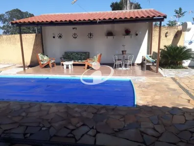Casa com 4 Quartos à venda, 296m² no Marta Helena, Uberlândia