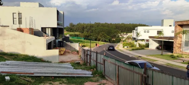 Lote/Terreno à venda, 611m² no Parque Villa dos Pinheiros, Indaiatuba