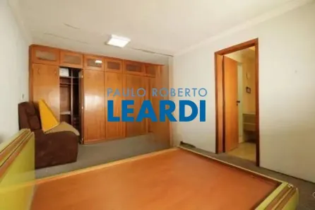 Sobrado com 4 Quartos à venda, 311m² no Jardim, Santo André
