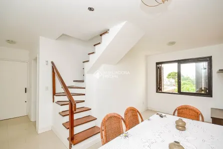 Apartamento com 2 Quartos para alugar, 193m² no Santo Antônio, Porto Alegre
