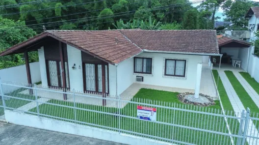 Casa com 4 Quartos à venda, 143m² no Carijós, Indaial