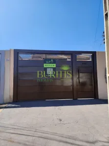 Casa com 2 Quartos para alugar, 100m² no Jardim Floresta, Rio Verde