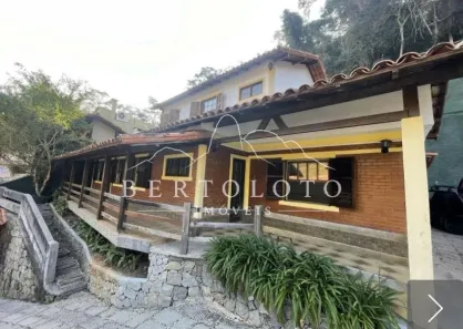 Casa com 4 Quartos à venda, 136m² no Itaipava, Petrópolis